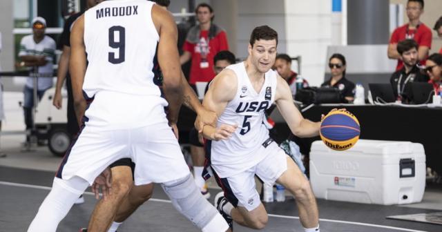 1669270492360038330.jpg 5eec7d51-jimmer-fredette-dribbles-team-usa-3x3-fiba.jpg