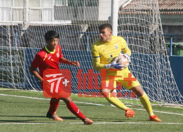 1668087866486008982.jpg 陈康林(右)在联赛中.jpg